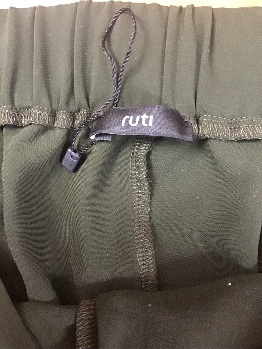 RUTI Olive Crepe Campbell Drape Pants Front Drape Straight Leg Style Size 3 (L) - Picture 9 of 14